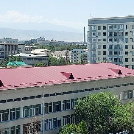 White Apartment With Panoramic View In The Center Bishkek Exteriör bild